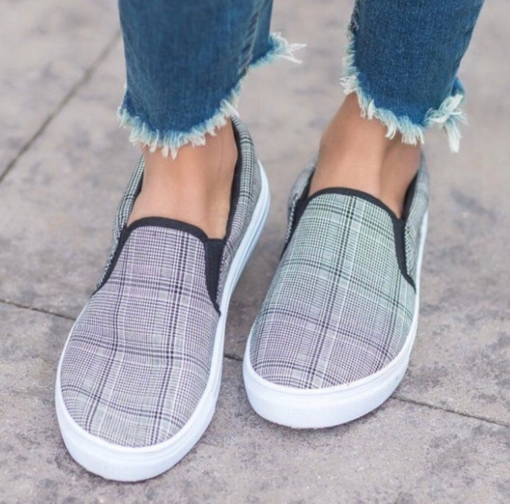 Black White Plaid Houndstooth Slip On Step In Womens Sneakers